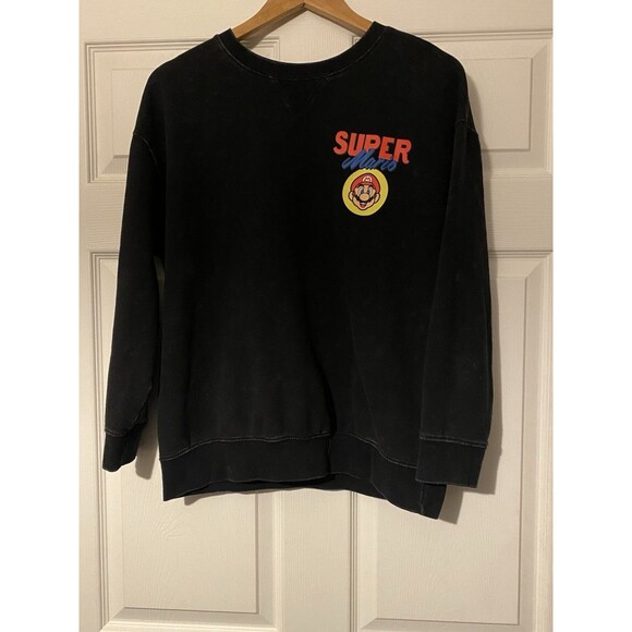 Old Navy Other - Super Mario Old Navy Black crew neck pullover sweatshirt Boys XL(14-16)